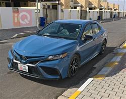 تۆیۆتا کامری